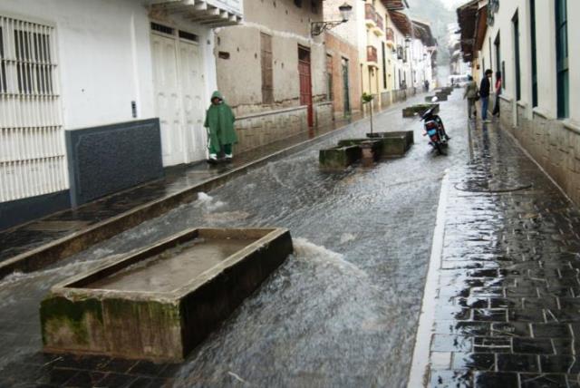 Declaran en emergencia 34 distritos de Cajamarca por fuertes lluvias
